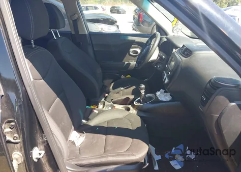 2019 Kia Soul z USA, uszkodzony, nr VIN KNDJN2A22K7697134